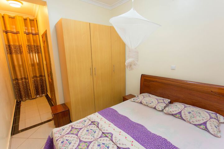 Room 5 of 27