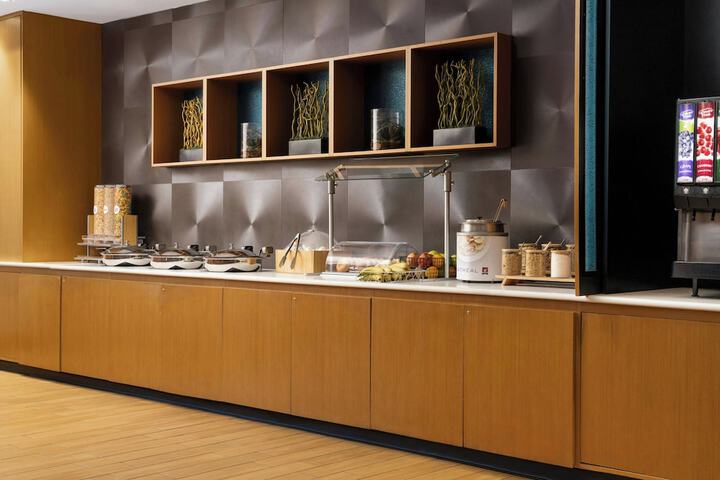 Breakfast/Coffee Service 16 of 20