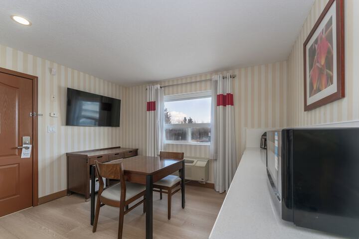 Room 53 of 119