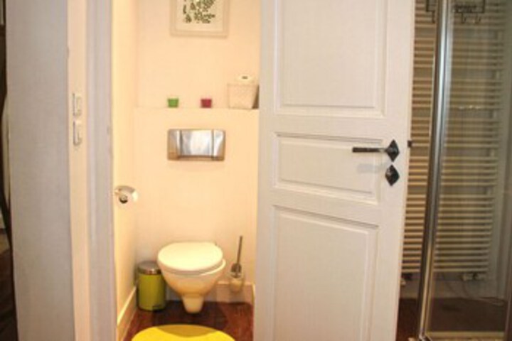 Room 18 of 274