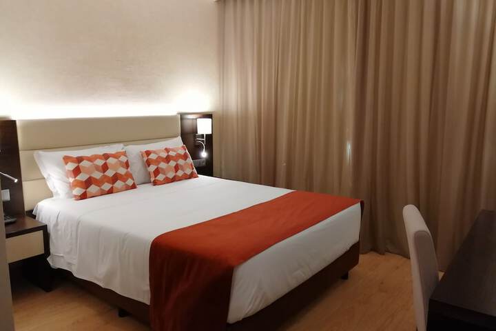 Room 13 of 39