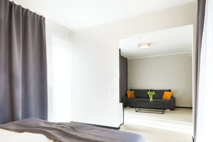 Room 16 of 47