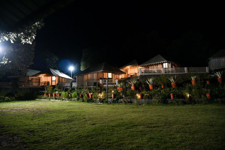 Hotel Exterior 38 of 38