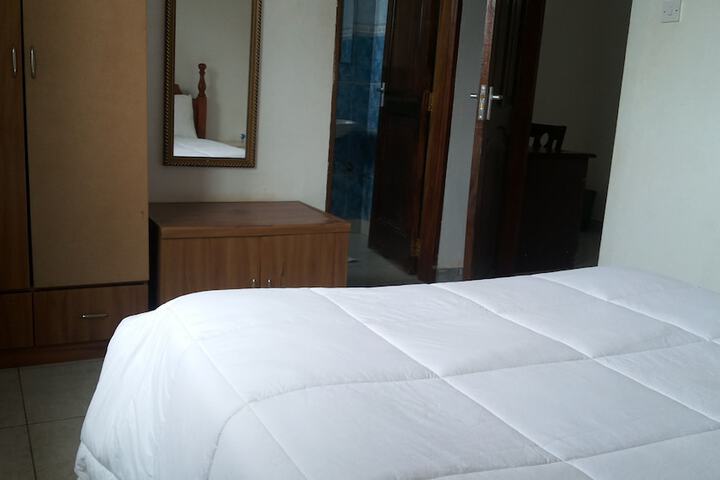 Room 14 of 78