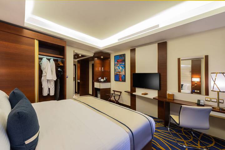 Room 14 of 47