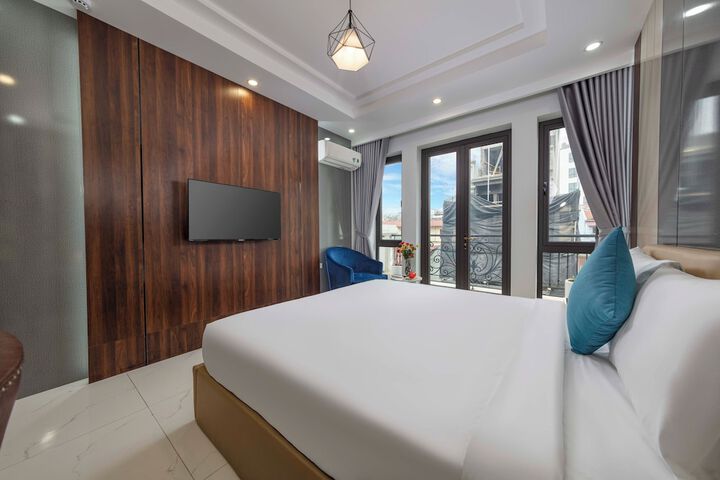 Room 52 of 99