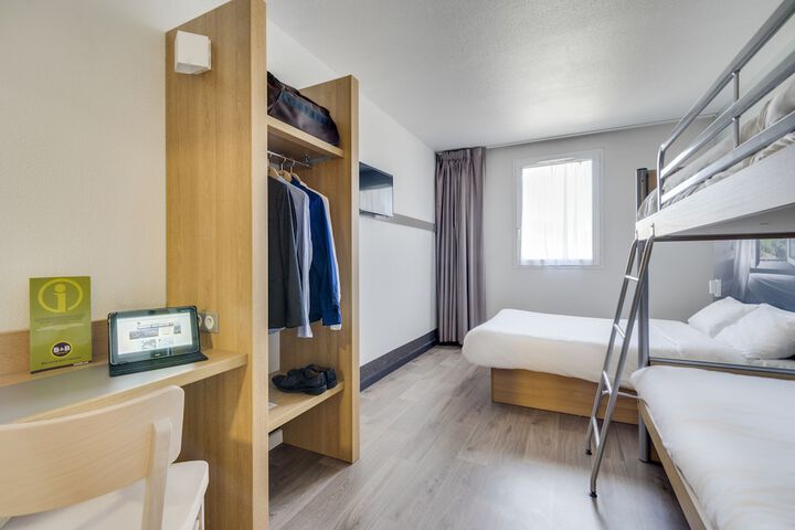 Room 9 of 45