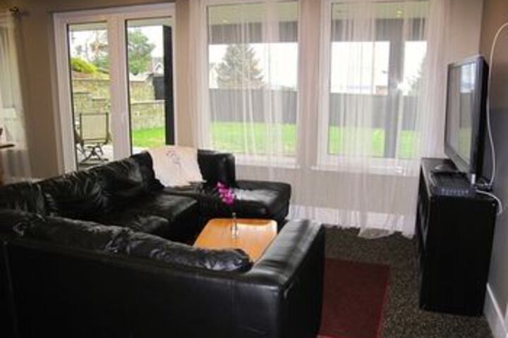 Pacific Breeze Suite