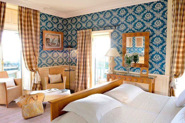 Room 4 of 43