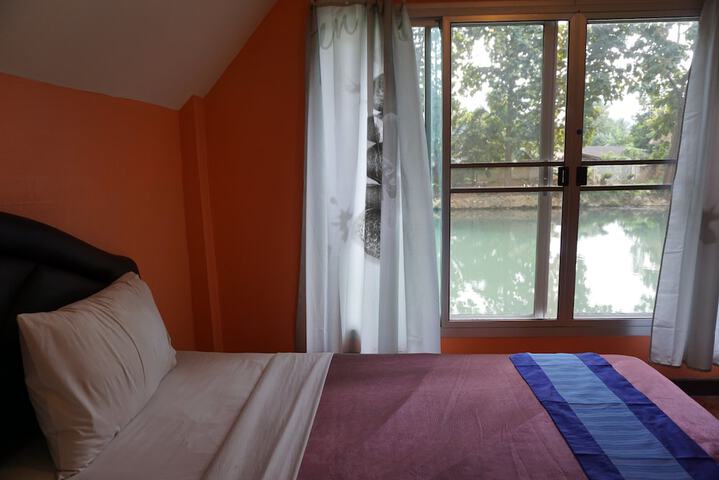 Room 21 of 56