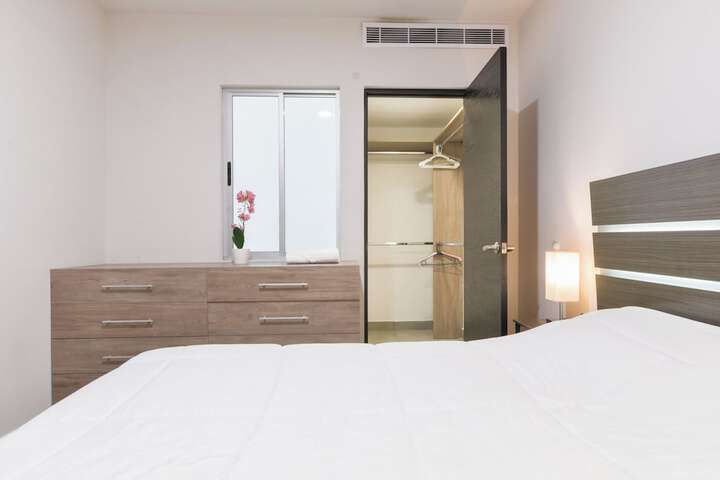 Room 6 of 224