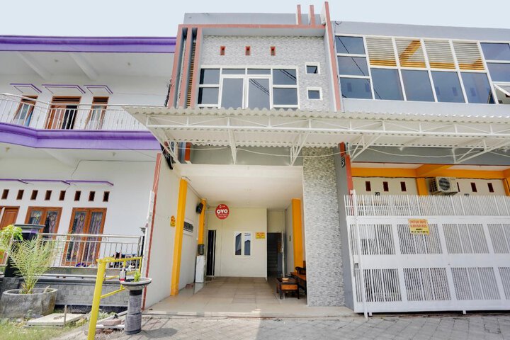 OYO 3705 Orchid Family Residence