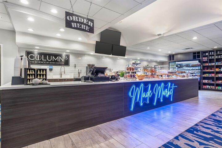 Snack bar