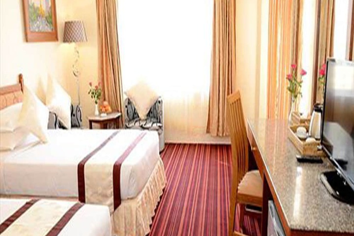 Room 19 of 37