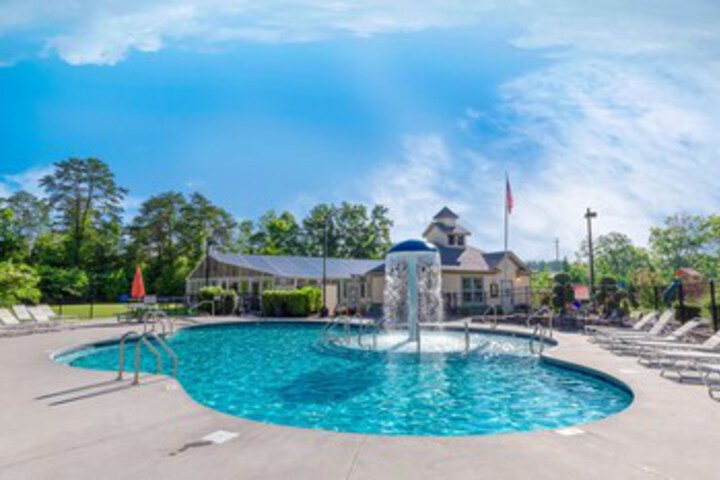 Exterior of Mountain View by VTrips