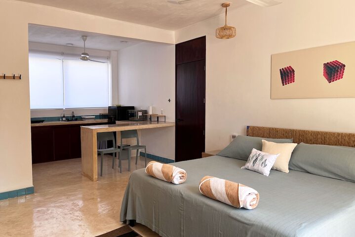 Room 15 of 34