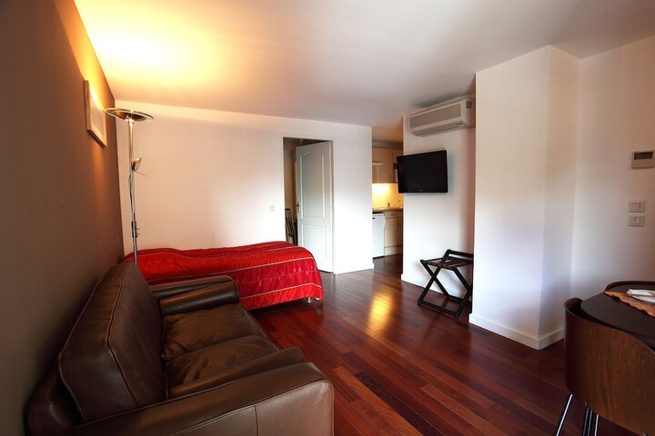 Room 13 of 62