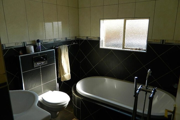 Room 14 of 31