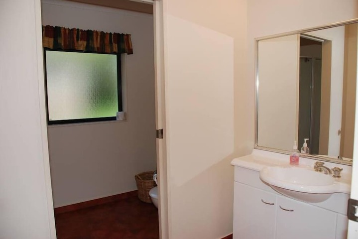 Room 12 of 25