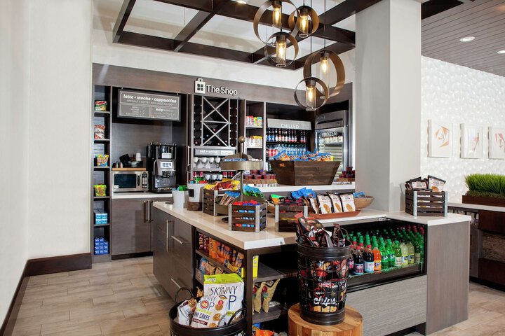 Snack bar