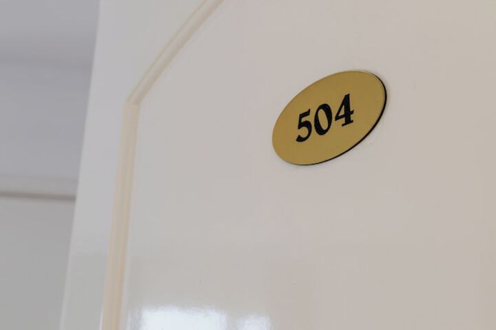 Room 58 of 297