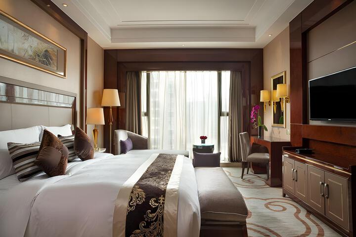 Room 12 of 49