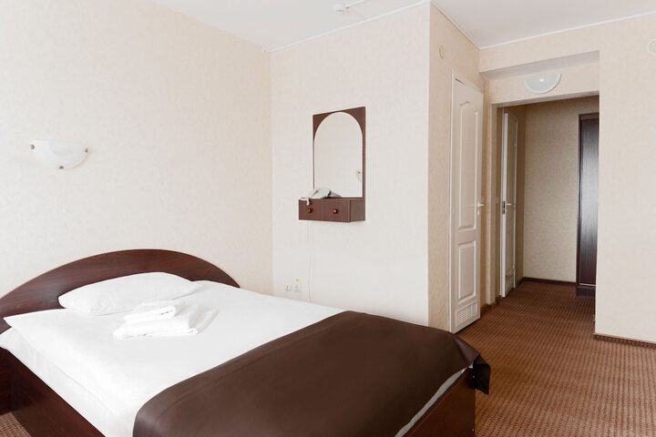 Room 4 of 51