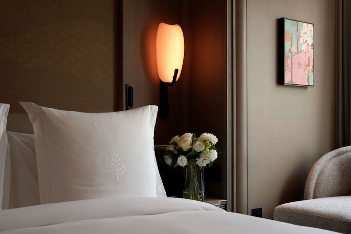 Room 10 of 31