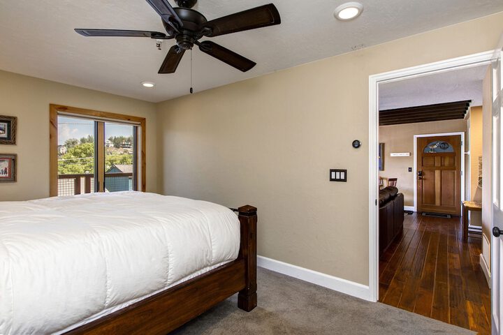 Room 6 of 46