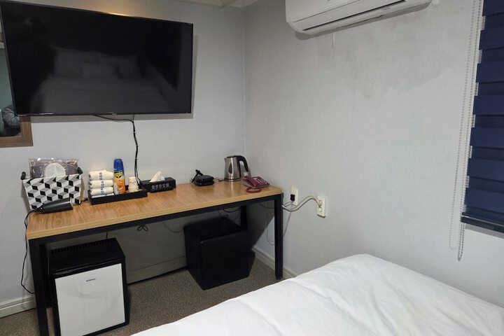 Room 31 of 58