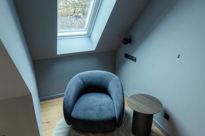 Room 3 of 20