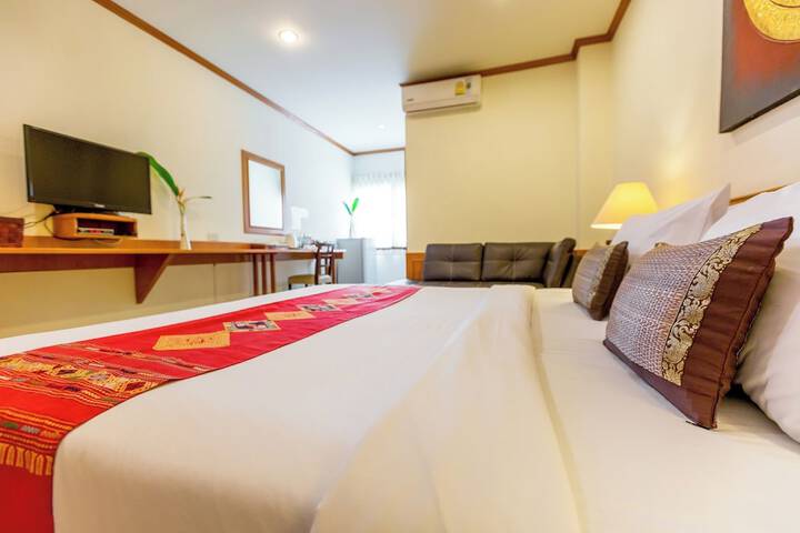 Room 10 of 53