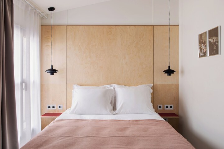 Room 11 of 64