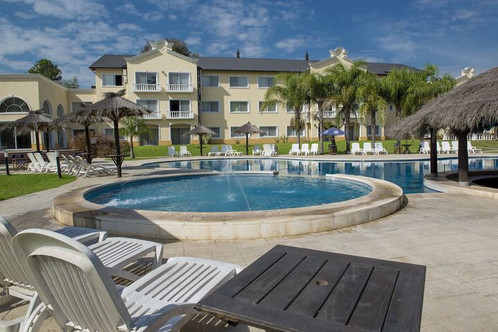 Pools & Facilities
