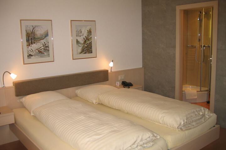 Room 30 of 67
