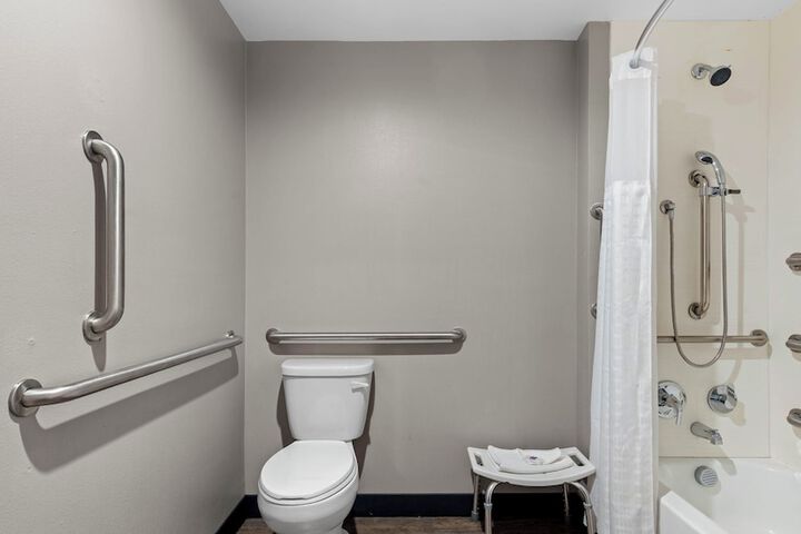 Room 30 of 37
