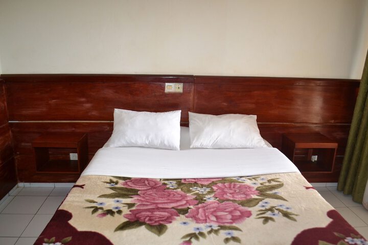 Room 3 of 15