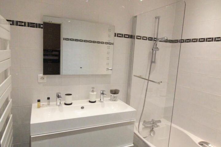 Bath Photo