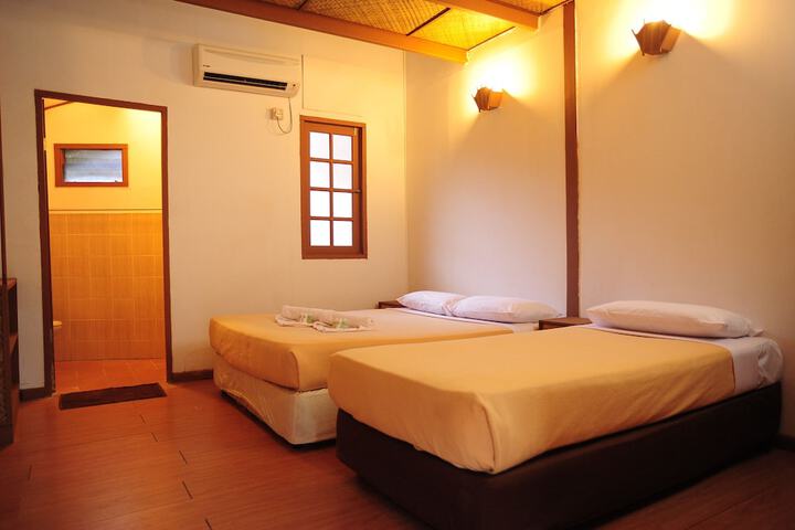 Room 14 of 36