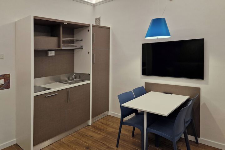 Room 20 of 38