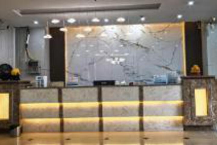 Four Seasons Golden Resources Hotel