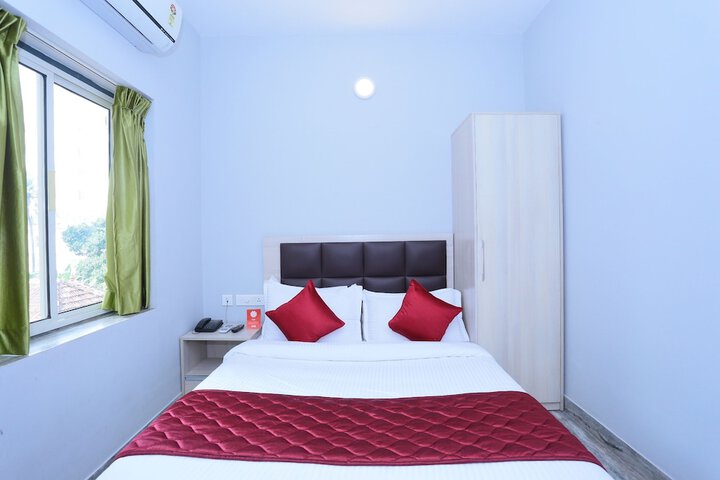 Room 15 of 38