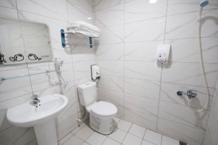 Room 3 of 30