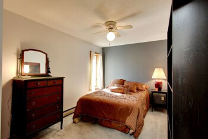 Room 26 of 34