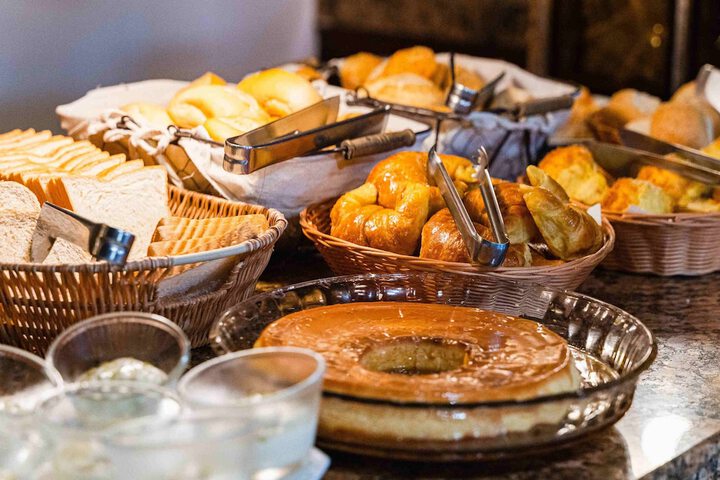Breakfast/Coffee Service 52 of 71