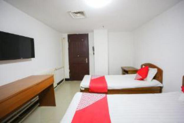 Room 5 of 6