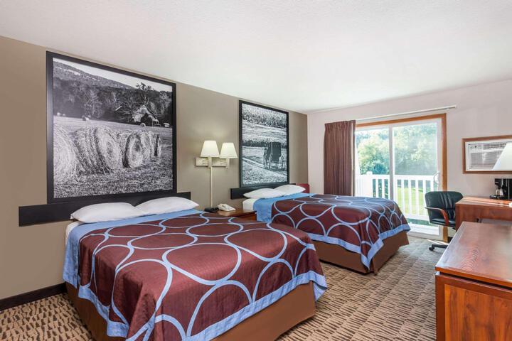 2 Double Beds (1 of 2)
