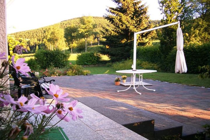 Sundeck 3 of 7