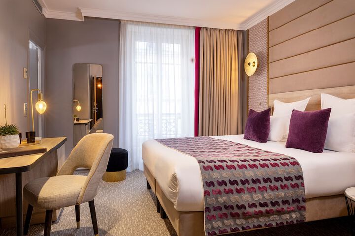 Room 26 of 60