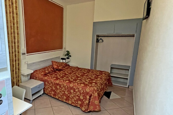 Room 32 of 109